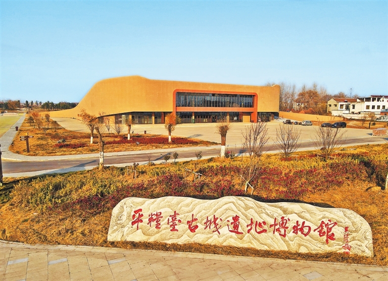 镜头里的河南丨寻根溯源,在时光褶皱里触摸文明心跳——2025年河南三座遗址博物馆开启华夏文明探秘新篇