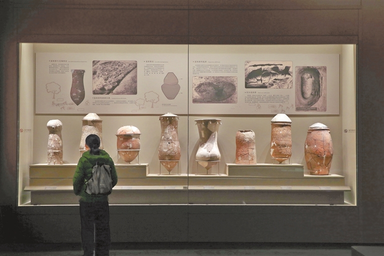 镜头里的河南丨寻根溯源,在时光褶皱里触摸文明心跳——2025年河南三座遗址博物馆开启华夏文明探秘新篇