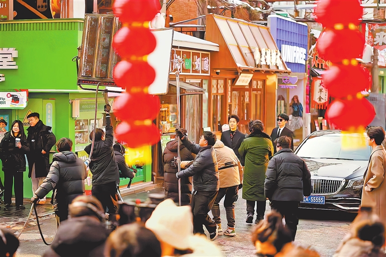 “微短剧之都”打响人才突围战 让“竖店”郑州有才更有戏